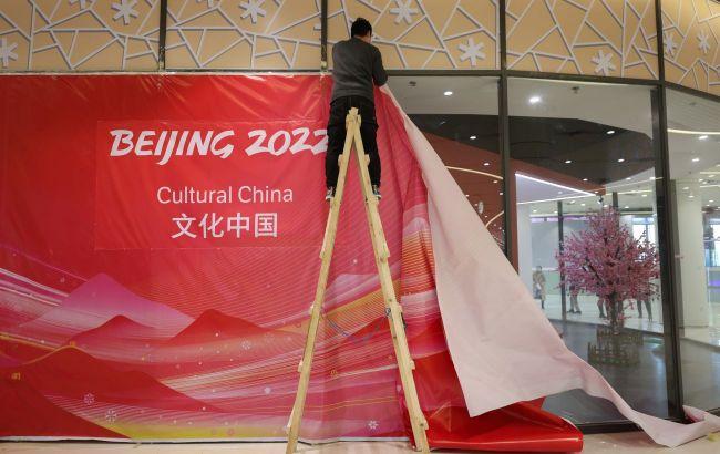 Китай сообщил о резком росте случаев COVID среди спортсменов и чиновников на Олимпиаде