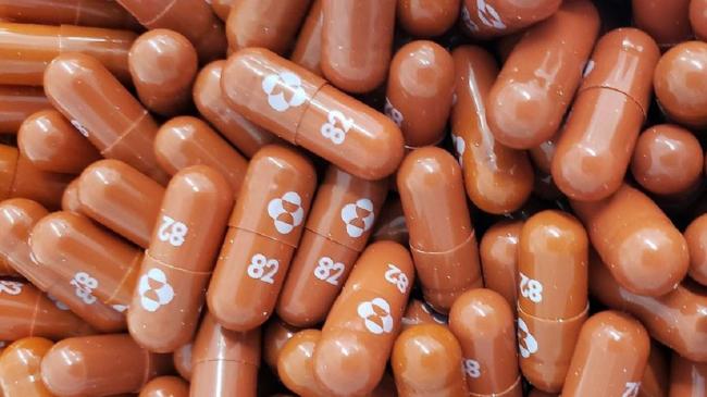 Украина получила первую партию таблеток от коронавируса