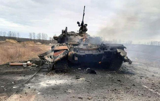Украинские военные уничтожили колонну двух российских полков, которые ехали в сторону Каменки