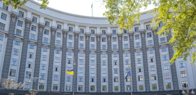 Кабмин упростил ввоз в Украину радиостанций, квадрокоптеров и тепловизов для ВСУ