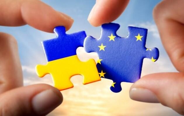 ЕС объявил пятый пакет санкций против РФ: торговля, транспорт, энергетика