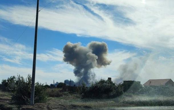 Взрывы на аэродроме в Крыму. Что известно