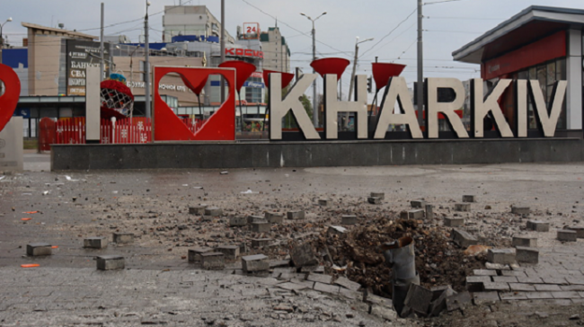 Россияне обстреляли Харьков, пострадал жилой дом