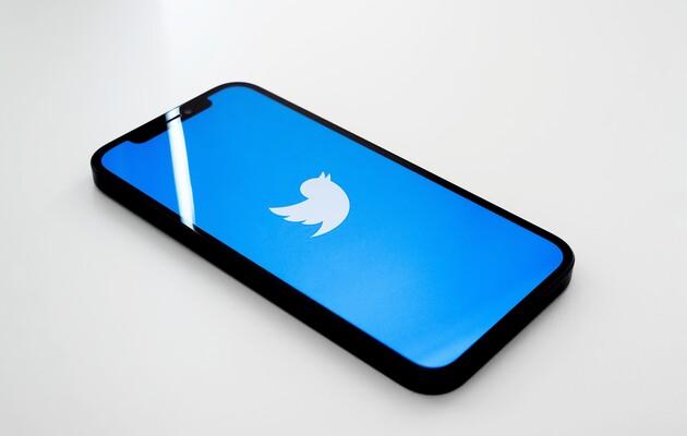 Маск планирует уволить половину сотрудников Twitter