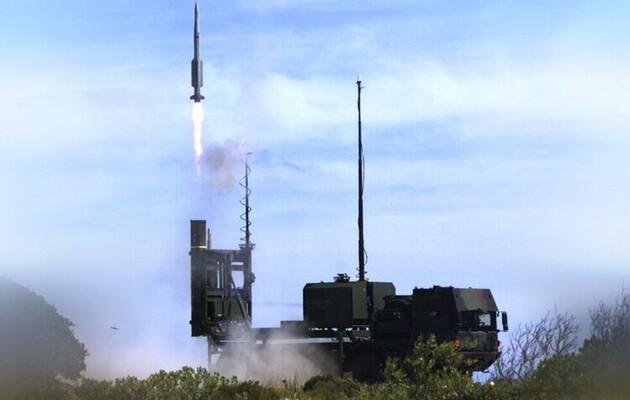 Германия передала ВСУ очередную помощь, в которую вошли ракеты для IRIS-T