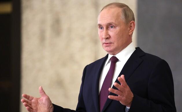 Путин заявил, что РФ готова применить ядерное оружие «только в ответ»