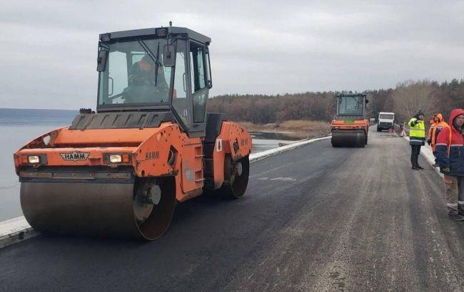 В Харьковской области восстановили мост через водохранилище