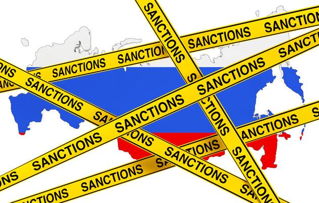 Зеленский одобрил секторальные санкции против всех финучреждений РФ