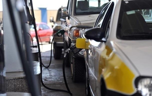 В Украине снизились цены на топливо