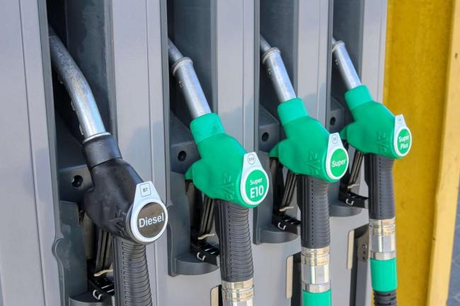 Бензин взлетит в цене на 11 грн после возвращения НДС