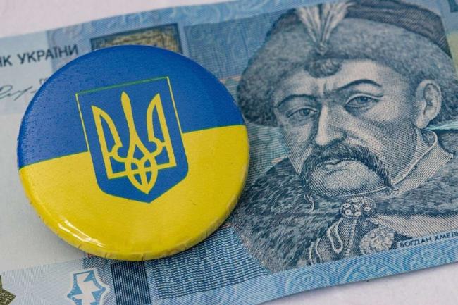 "Структурный маяк" МВФ: президент разрешил использовать средства со счетов в поддержку Украины