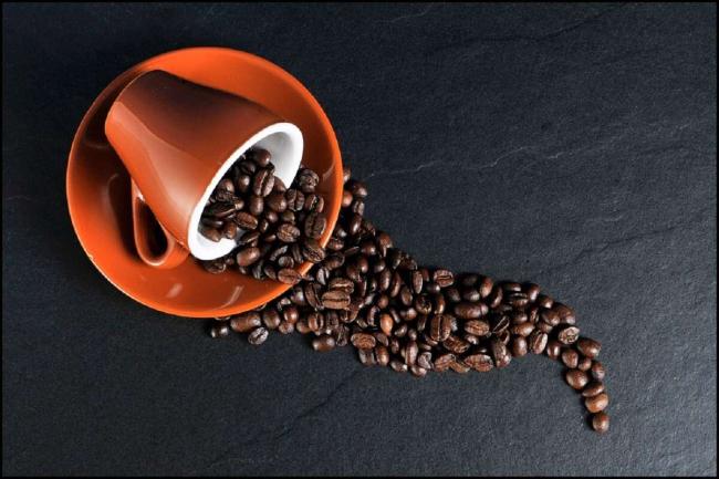 Глобальный дефицит кофе привел к росту цен даже на самые дешевые зерна