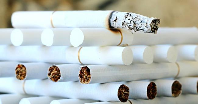 Рада введет запрет на продажу украинских сигарет в магазинах duty-fry