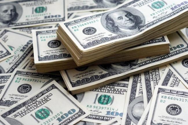 НБУ отменил все ограничения на объемы продажи наличной валюты населению