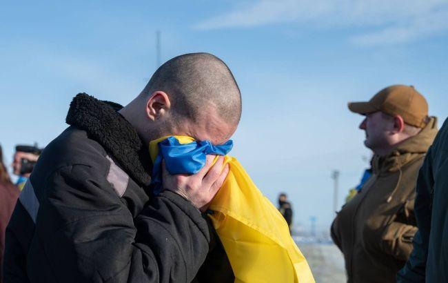 В Украину вернулись 207 украинцев из российского плена
