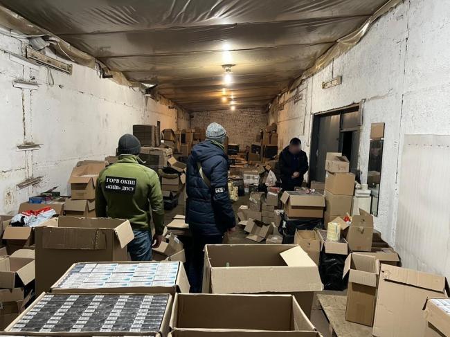В Киевской области обнаружили контрафактные сигареты на 6,7 млн В Киевской области обнаружили контрафактные сигареты на 6,7 млн