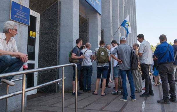 Около миллиона украинцев имеют бронь от мобилизации