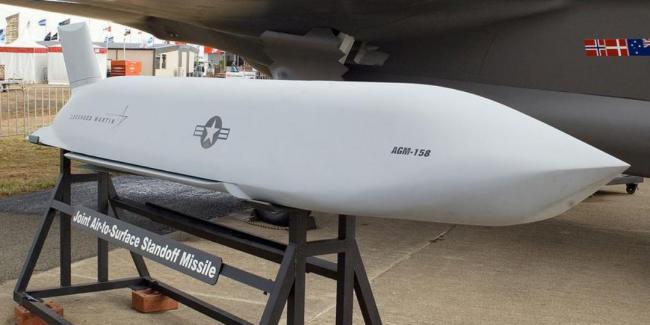 Белый дом обсуждает идею отправки Украине ракет JASSM для усиления F-16