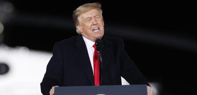 Трамп назвал Зеленского "величайшим продавцом в истории"