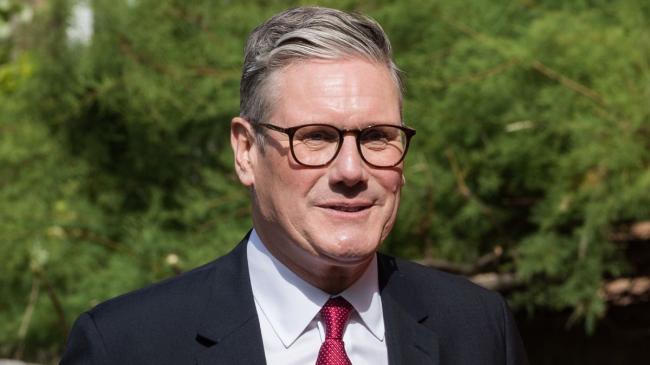 Британскому премьеру пришлось отказаться от электронной почты из-за российских хакеров