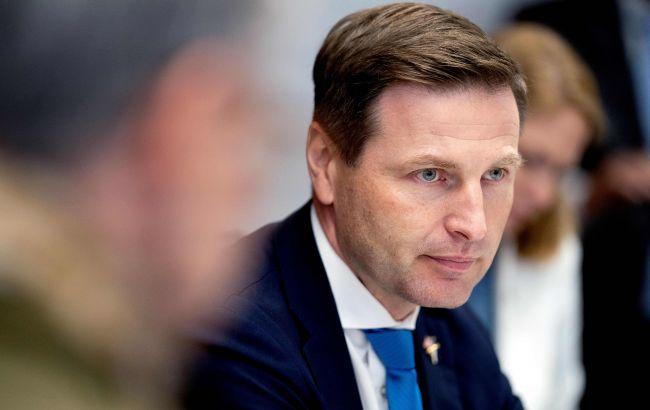Эстония после дронов РФ заявила о готовности разместить британское ядерное оружие