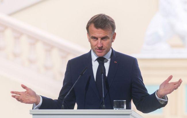 Еврокомиссия уговаривает Макрона согласовать "репарационный кредит" Украине за счет РФ