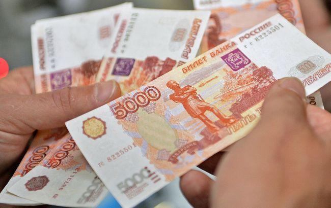 Россиян призывают "передать бюджету" личные сбережения