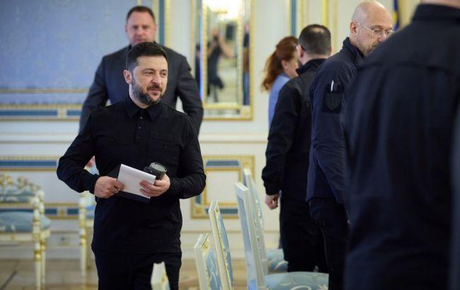 Зеленский собрал правительство: определены главные задачи на следующие 100 дней Зеленский собрал правительство: определены главные задачи на следующие 100 дней