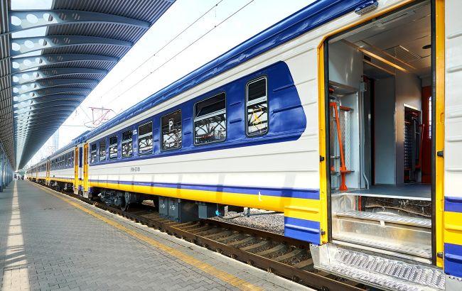 "Укрзализныця" прекратила движение в Донецкую область