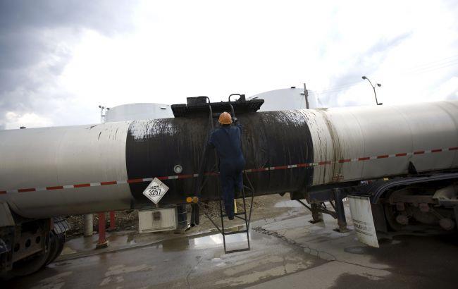 Цены на нефть падают на фоне санкций США против российских гигантов