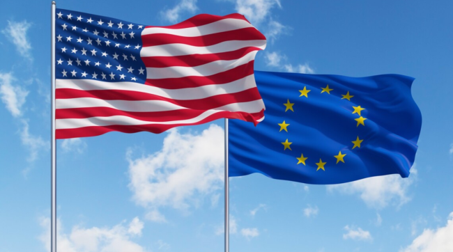 Европа проживает самый сложный момент на грани раскола с США, - Bloomberg