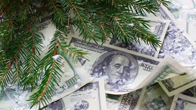 Банки и обменники переписали курс валют: сколько стоит доллар и евро на Рождество