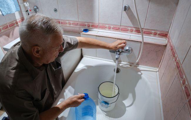 В Киеве временно ограничили горячую воду ради восстановления тепла