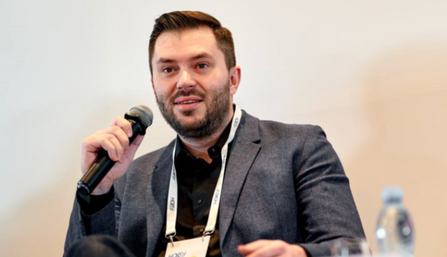 Зеленский "под елочку" уволил главу Нацкомиссии по ценным бумагам