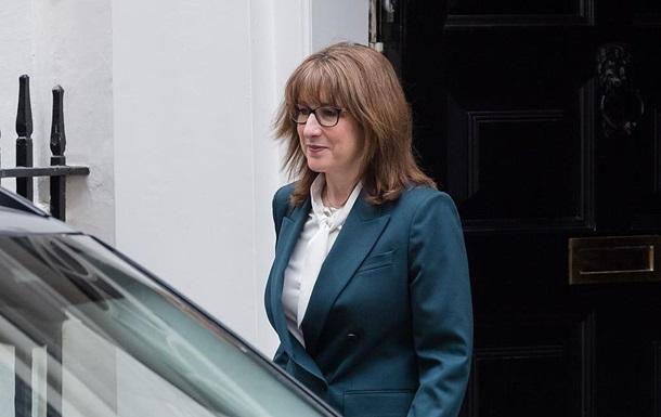 Глава Минфина Великобритании назвала войну США в Иране "глупостью"