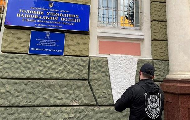 В Нацполиции проходят обыски
