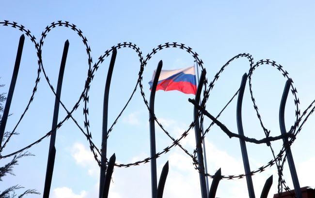 После скандала с ослаблением санкций на нефть Британия готовит новый удар по РФ После скандала с ослаблением санкций на нефть Британия готовит новый удар по РФ