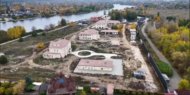 Отмывание 460 миллионов на "Династии" в Козине: еще 6 человек получили подозрения