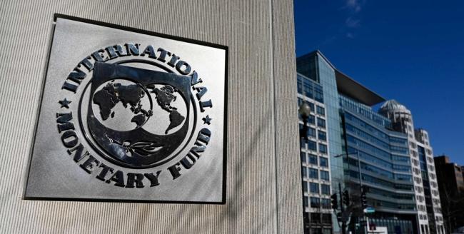 Помощь от МВФ: Bloomberg узнал решение по новому траншу Украине