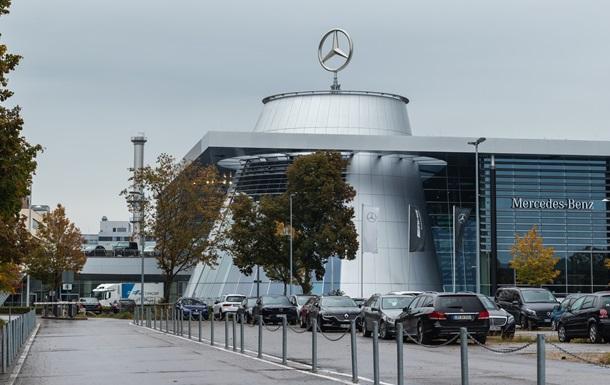 Прибыль Mercedes упала на 26%