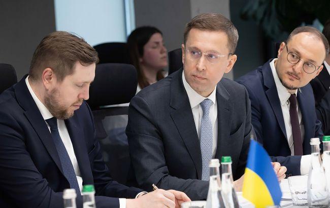Правительство срочно созывает встречи с представителями бизнеса